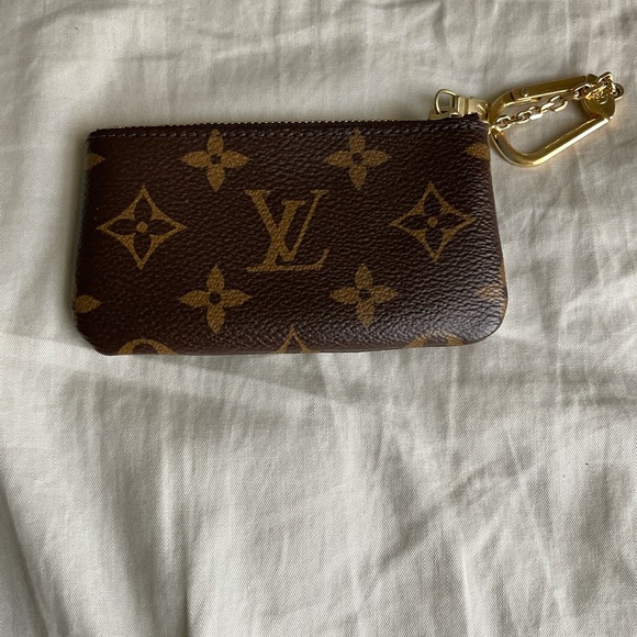 Authentic coin pouch